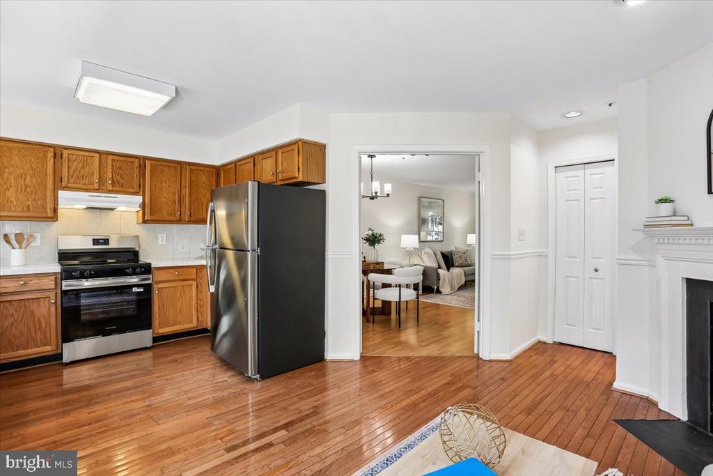 9 FOUNTAIN VALLEY COURT