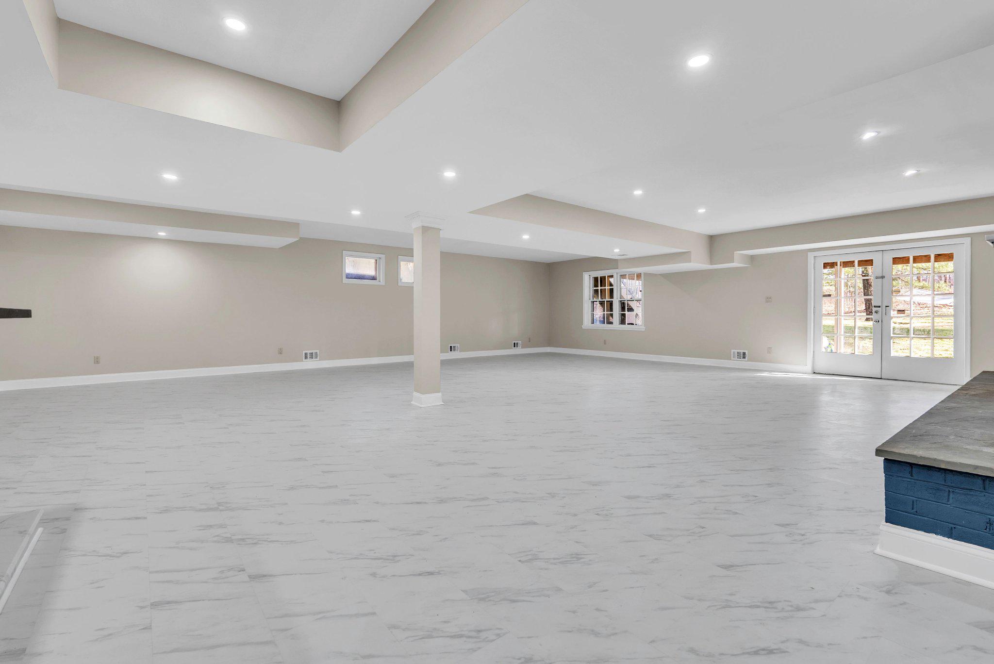 8616 CHATEAU DRIVE