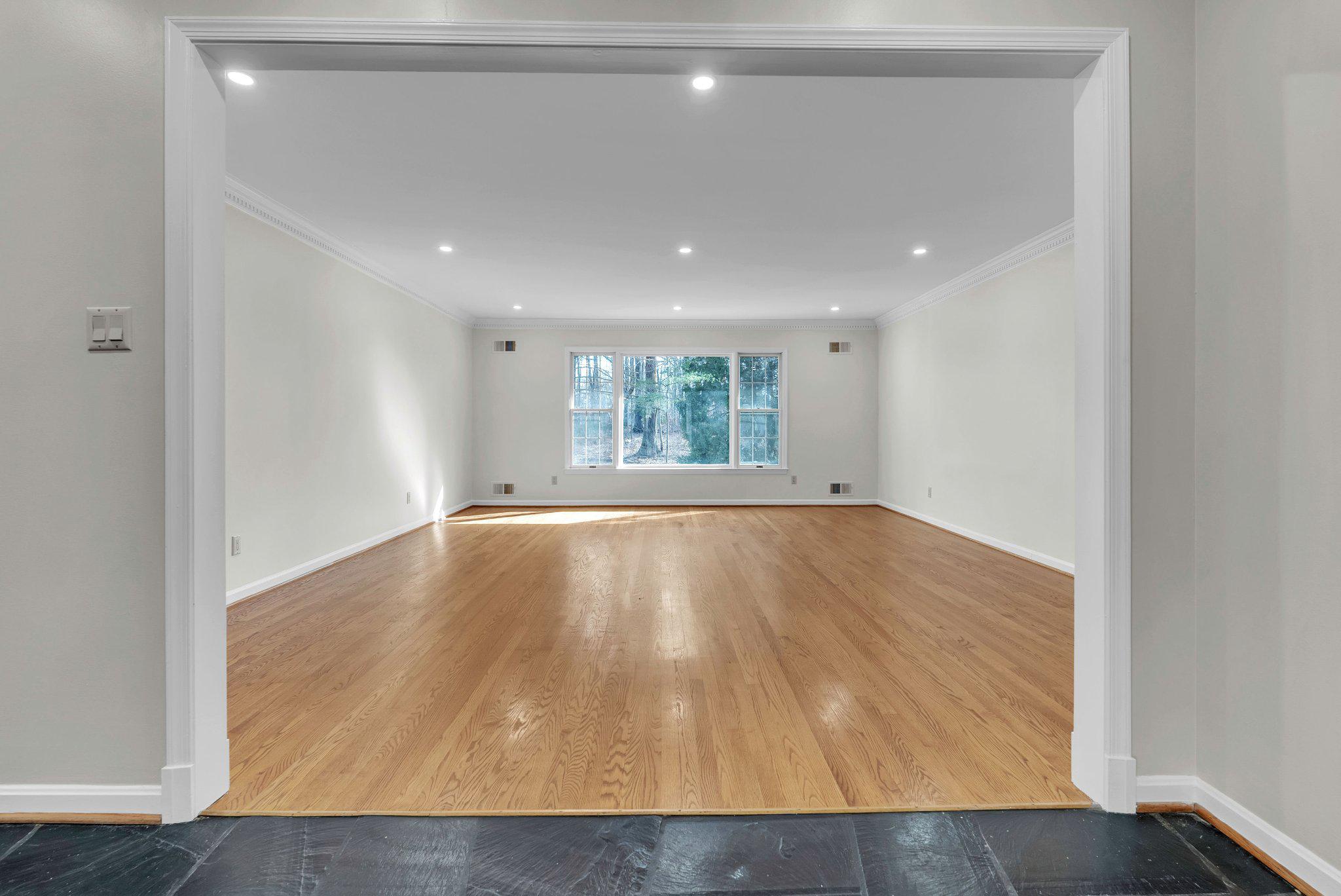 8616 CHATEAU DRIVE