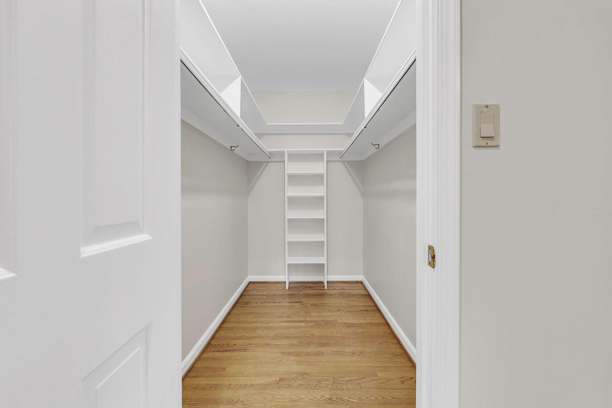 8616 CHATEAU DRIVE
