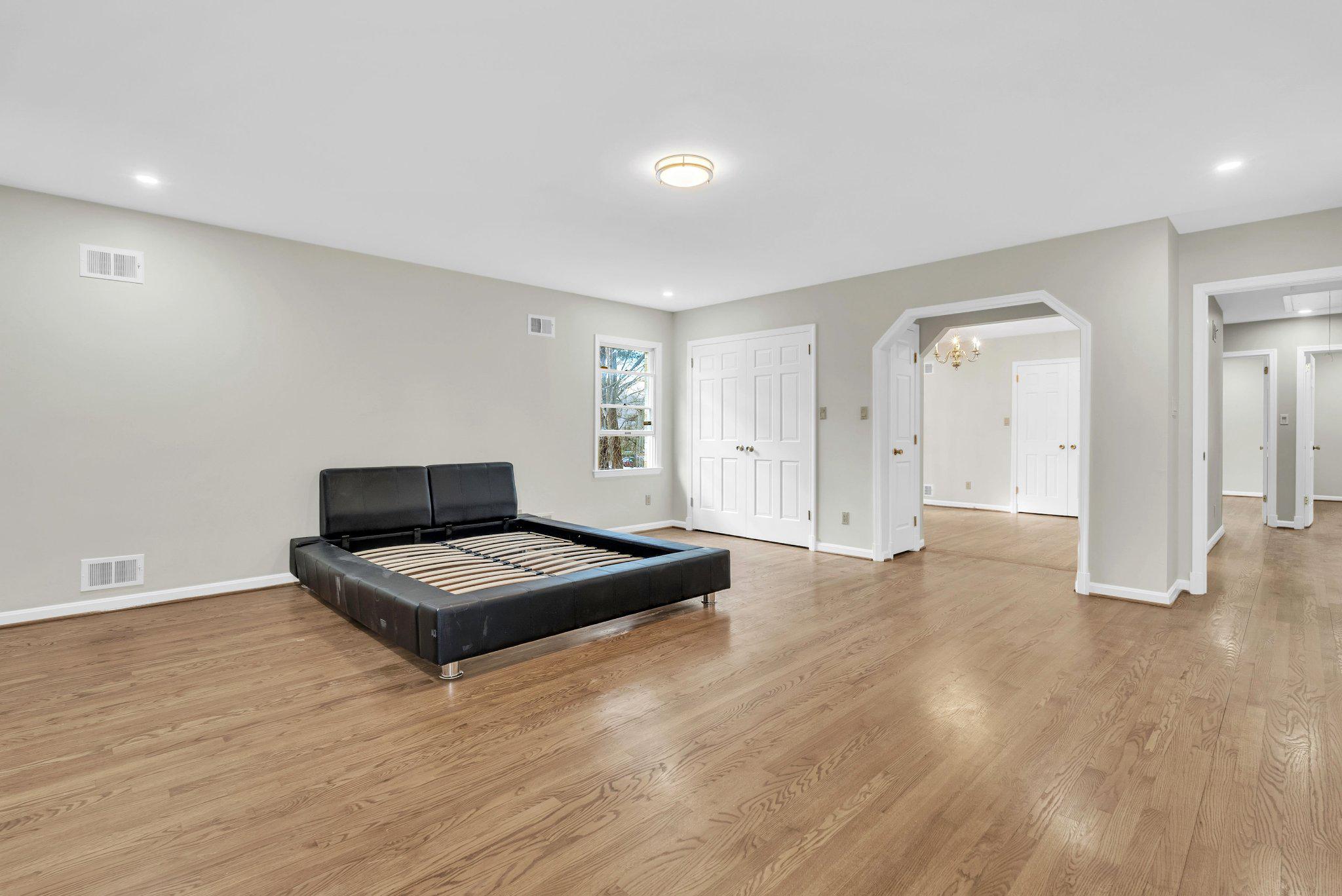 8616 CHATEAU DRIVE