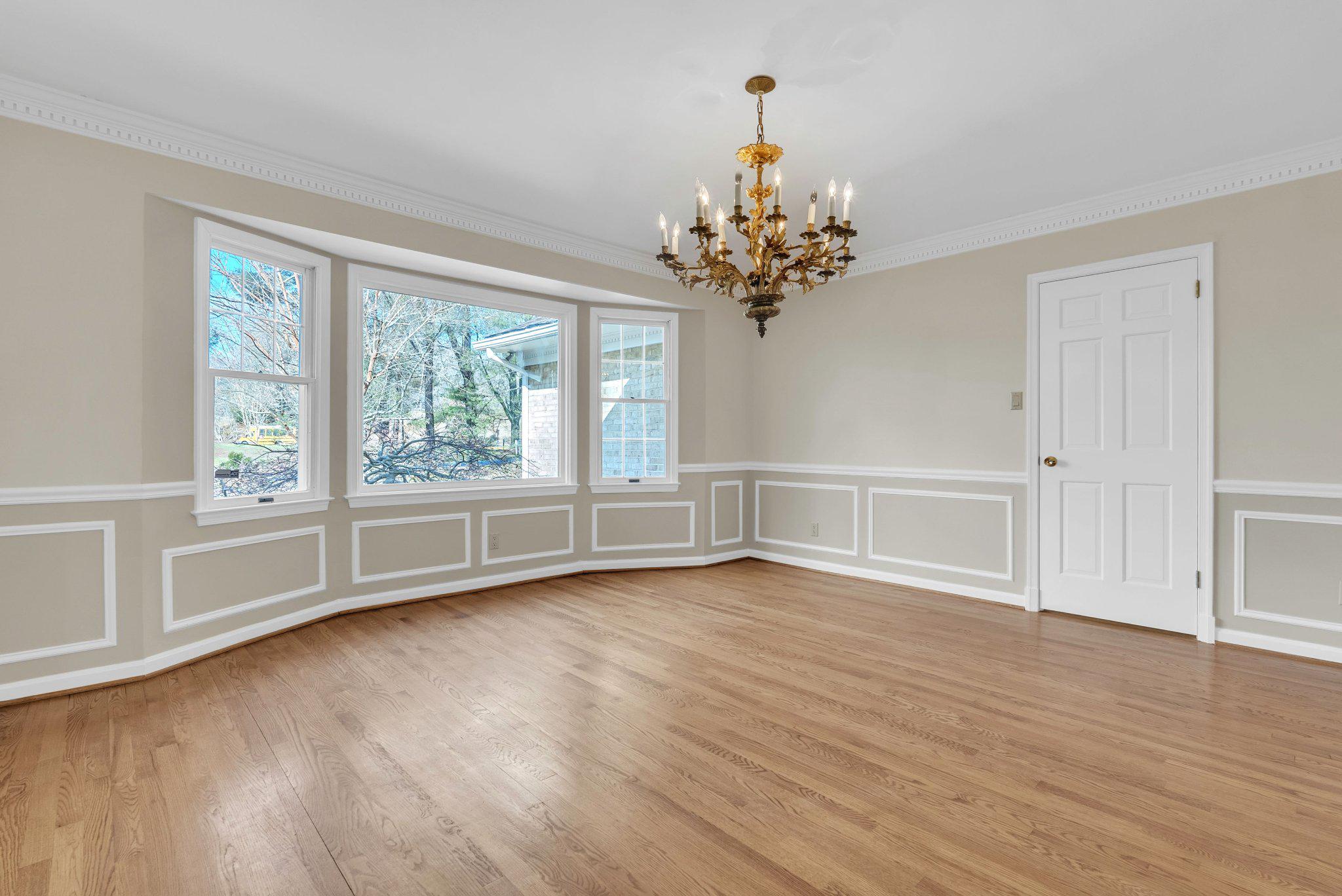 8616 CHATEAU DRIVE