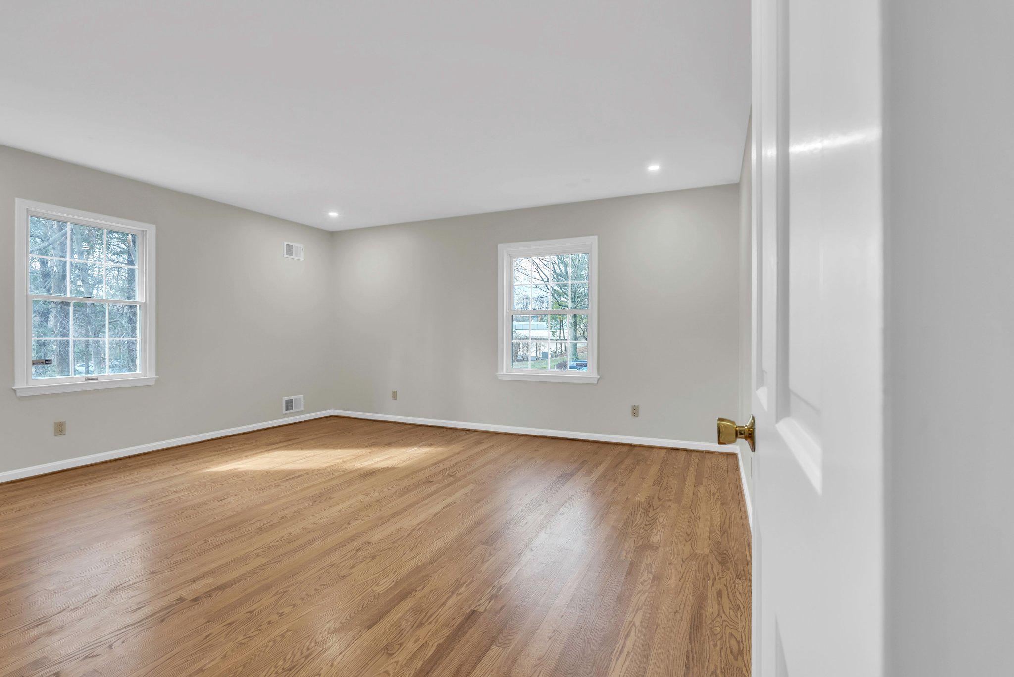 8616 CHATEAU DRIVE