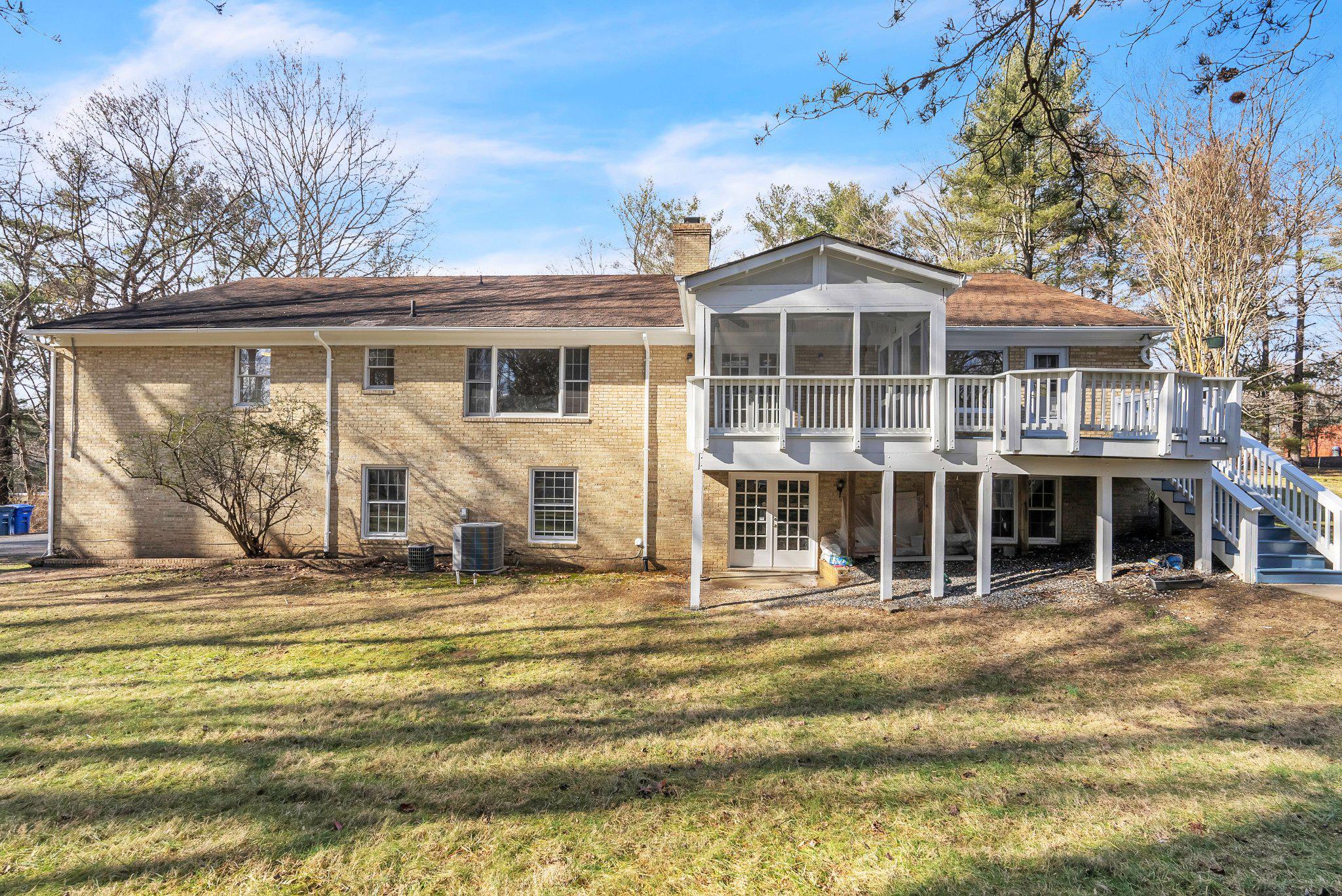 8616 CHATEAU DRIVE