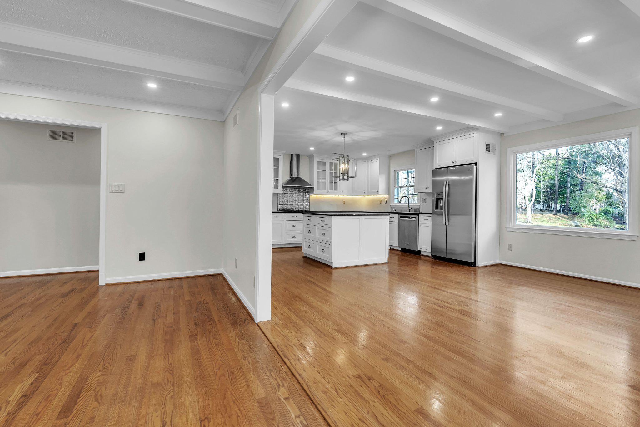 8616 CHATEAU DRIVE