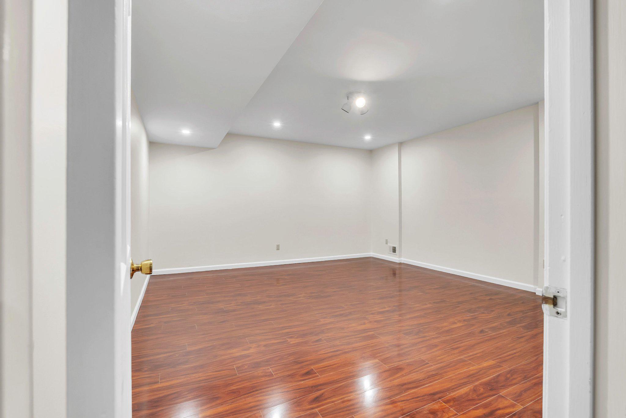 8616 CHATEAU DRIVE