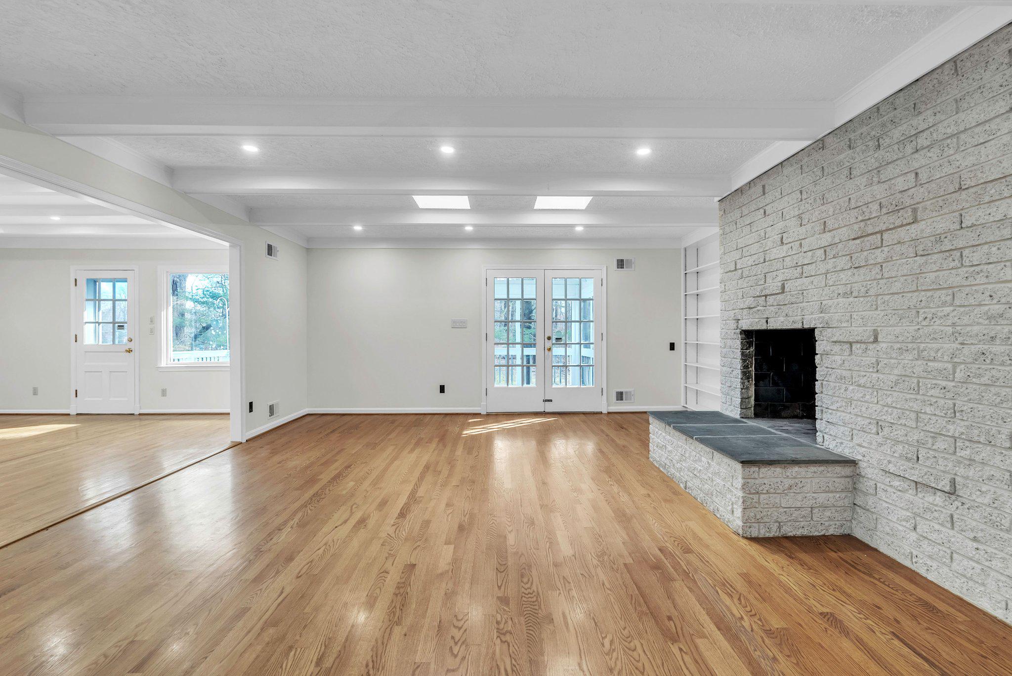 8616 CHATEAU DRIVE