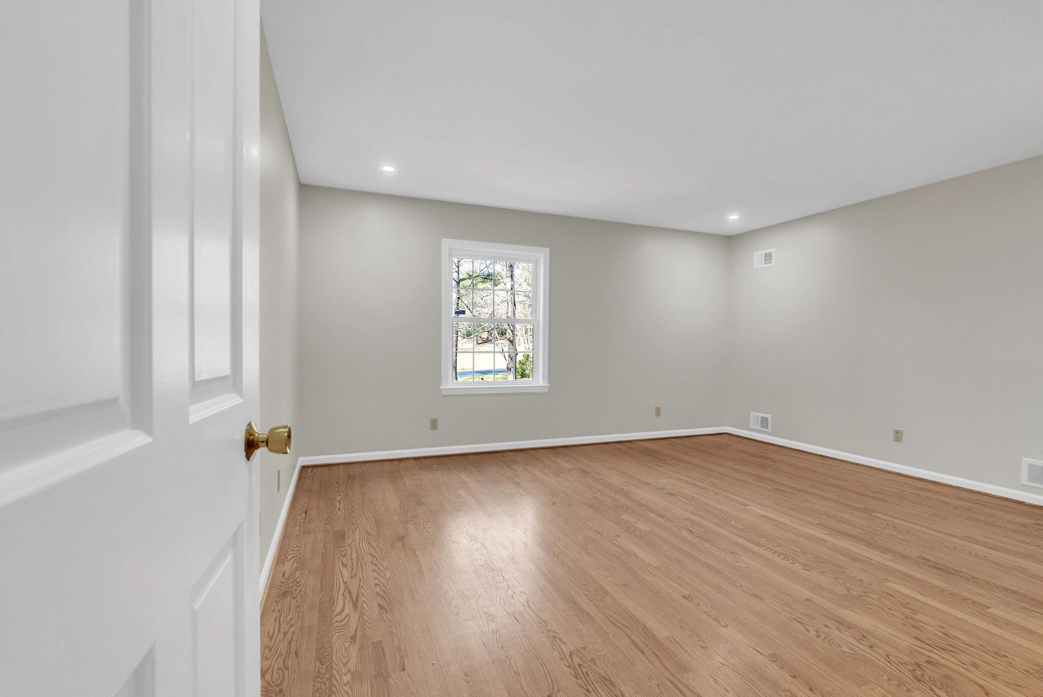 8616 CHATEAU DRIVE
