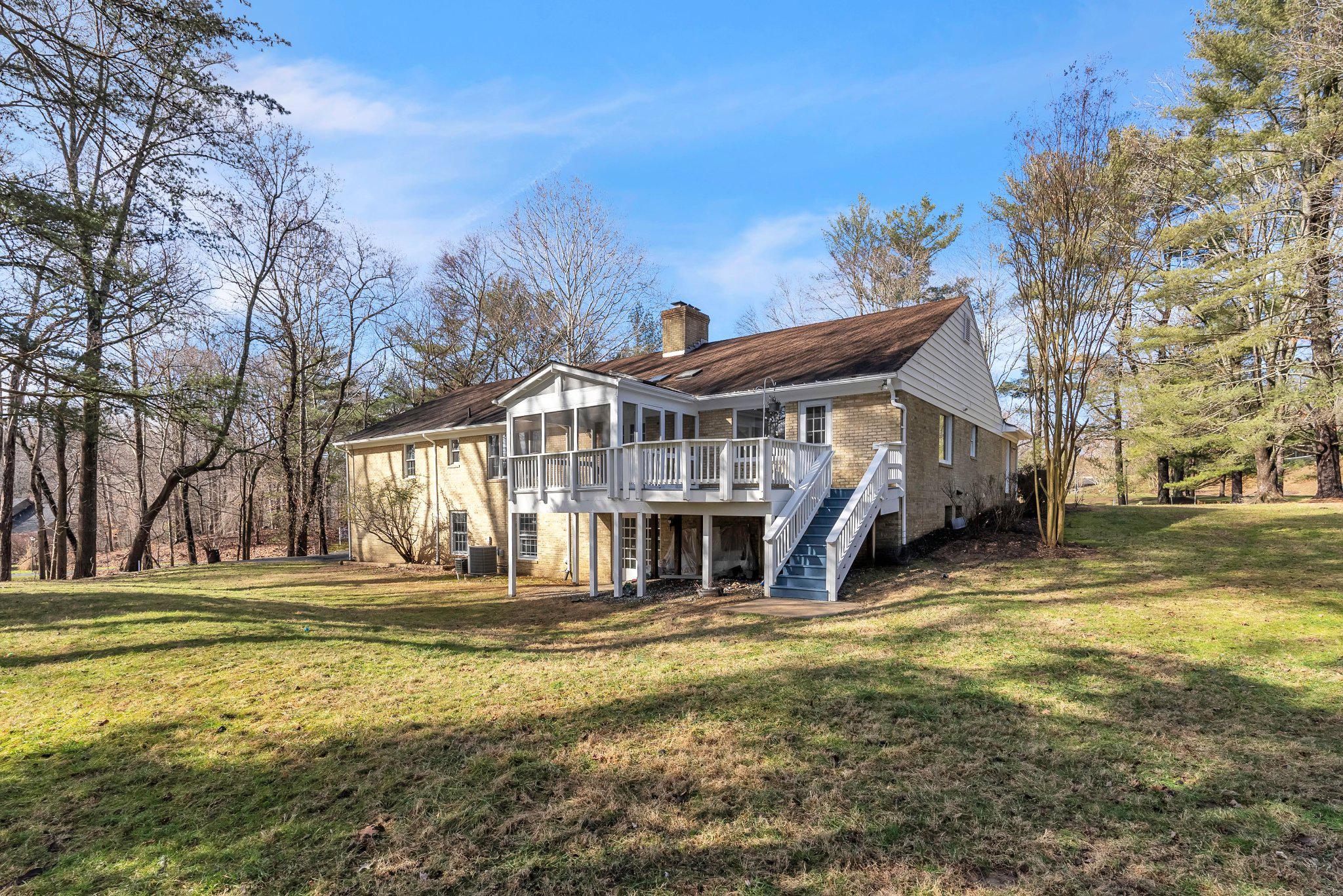 8616 CHATEAU DRIVE