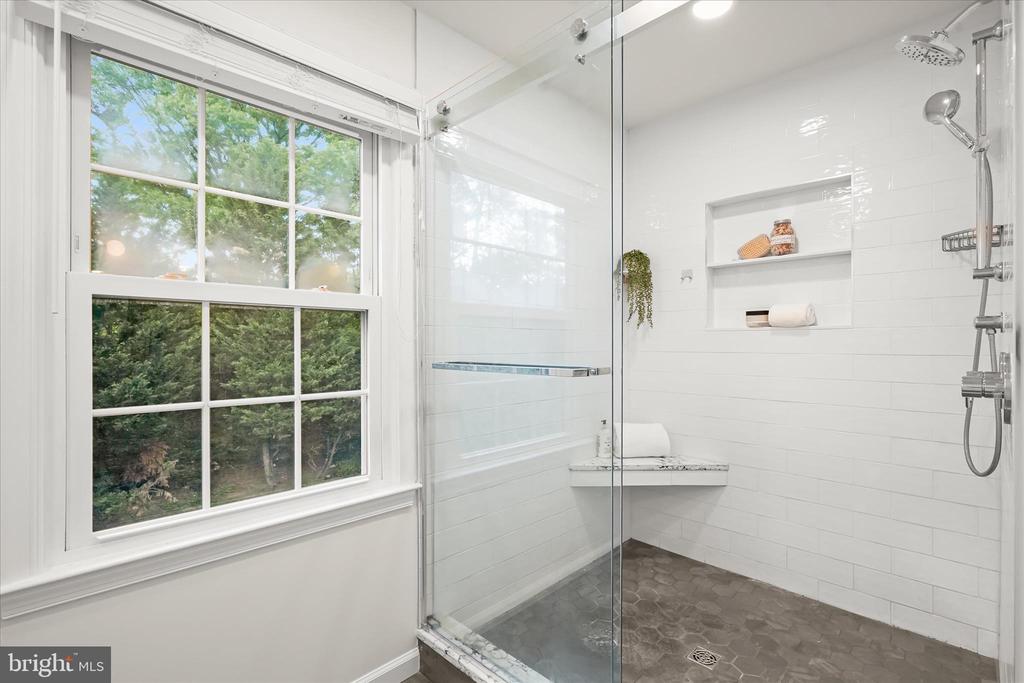 7533 PEPPERELL DRIVE
