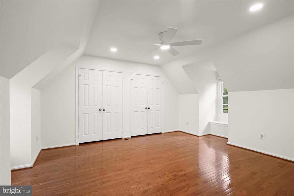 7533 PEPPERELL DRIVE