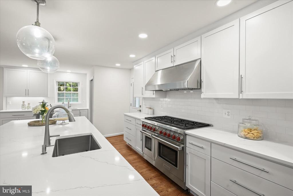 7533 PEPPERELL DRIVE