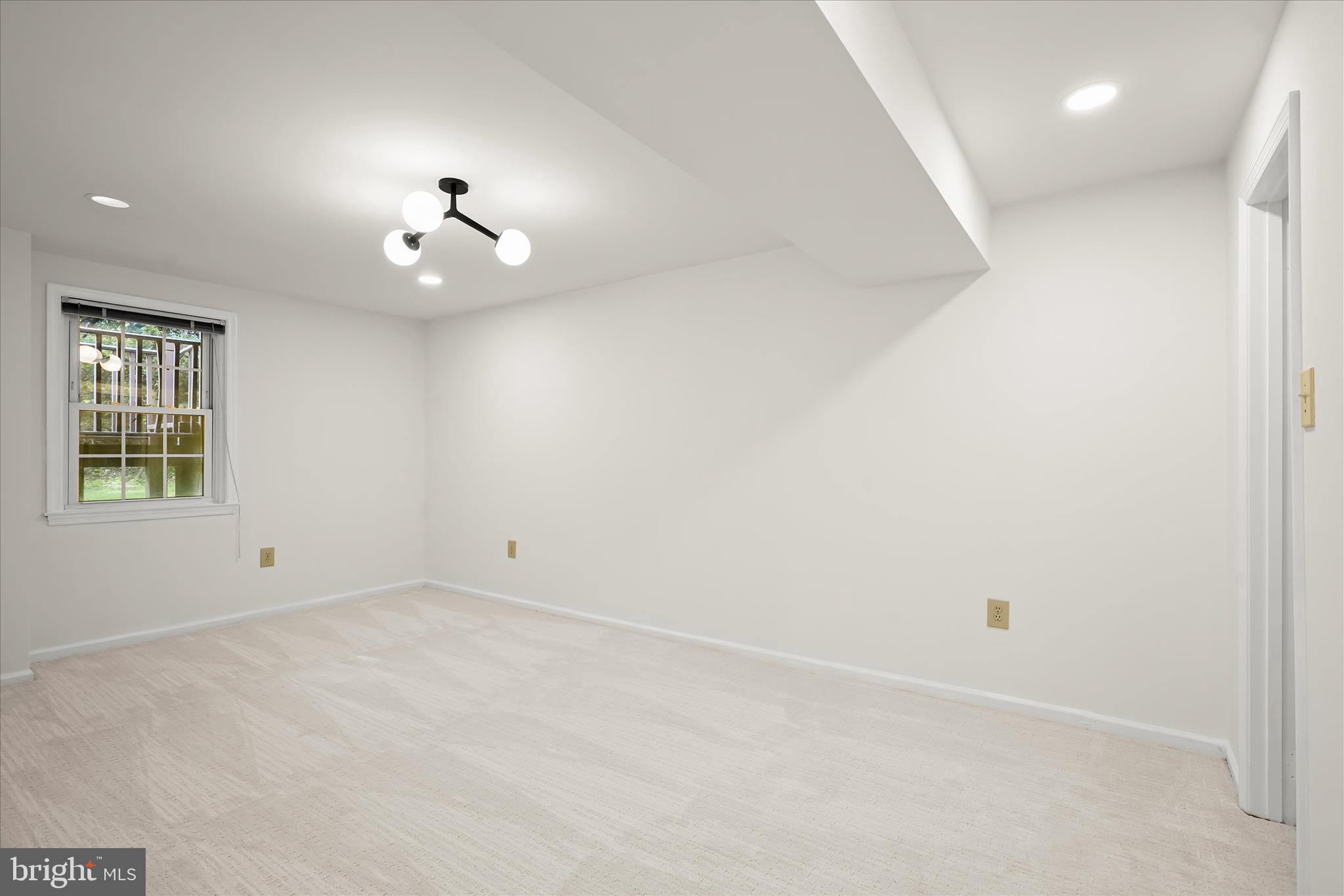 7533 PEPPERELL DRIVE