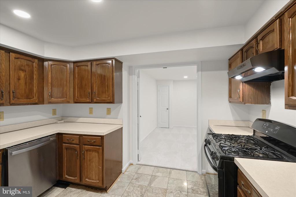 7533 PEPPERELL DRIVE