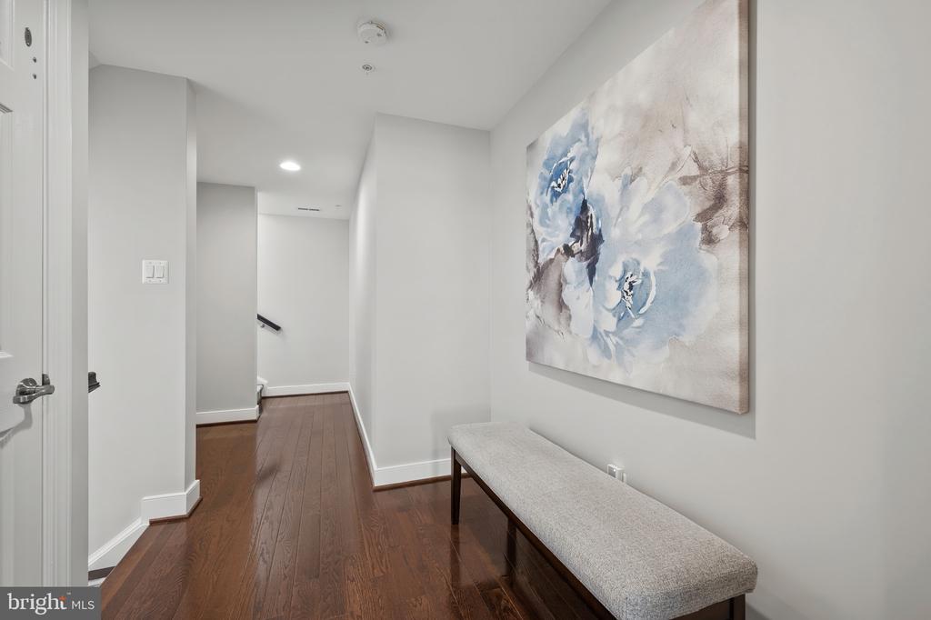 322 CROWN PARK AVENUE