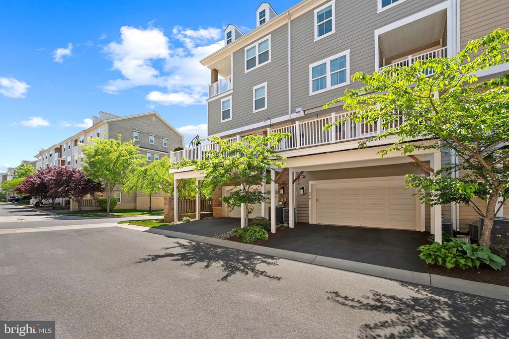 322 CROWN PARK AVENUE