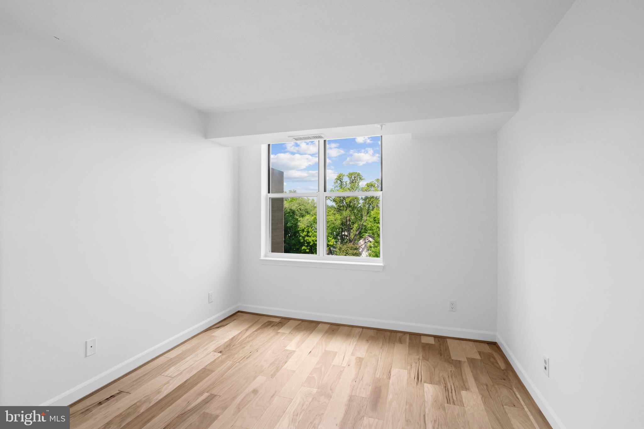 5000 BATTERY LANE 704