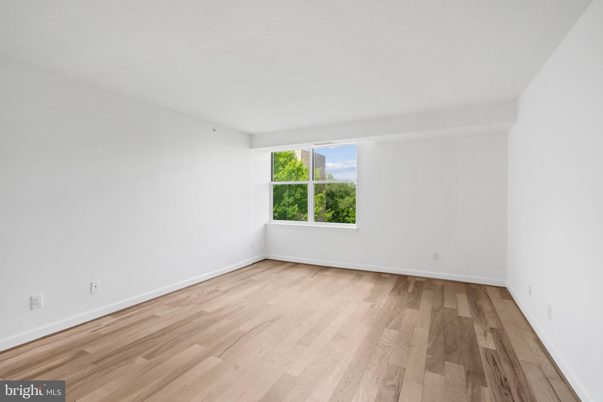 5000 BATTERY LANE 704