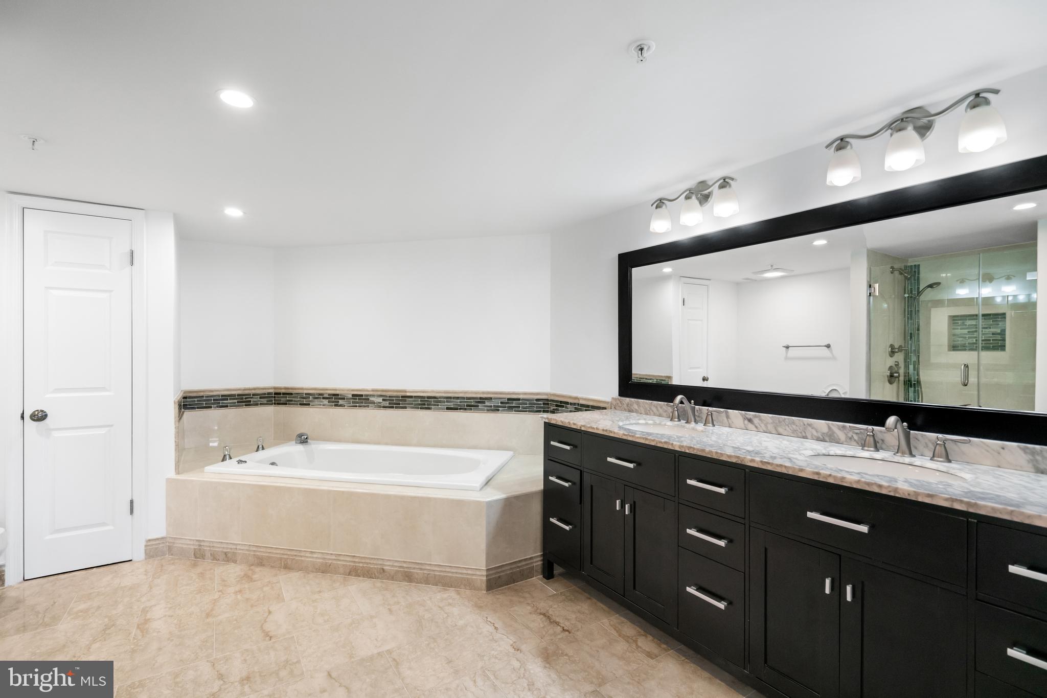 5000 BATTERY LANE 704