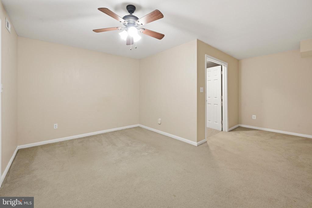 7427 OTTENBROOK TERRACE