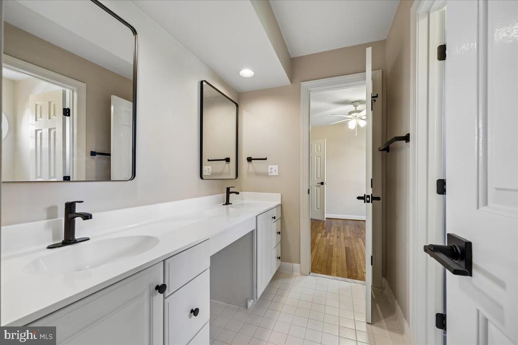 12119 RED ADMIRAL WAY