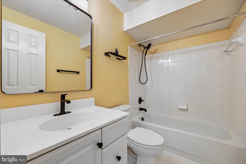 12119 RED ADMIRAL WAY