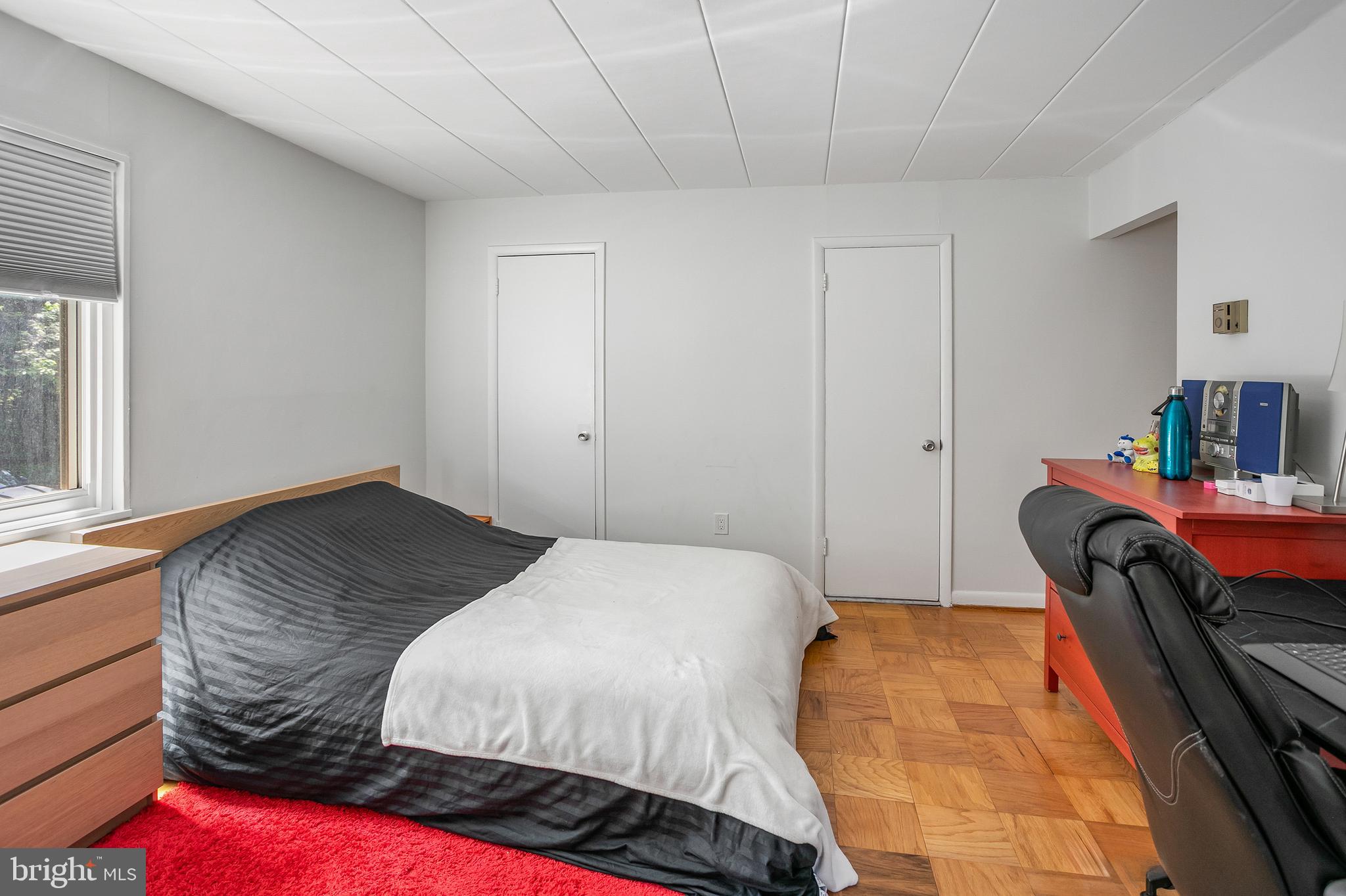 4800 CHEVY CHASE DRIVE 207