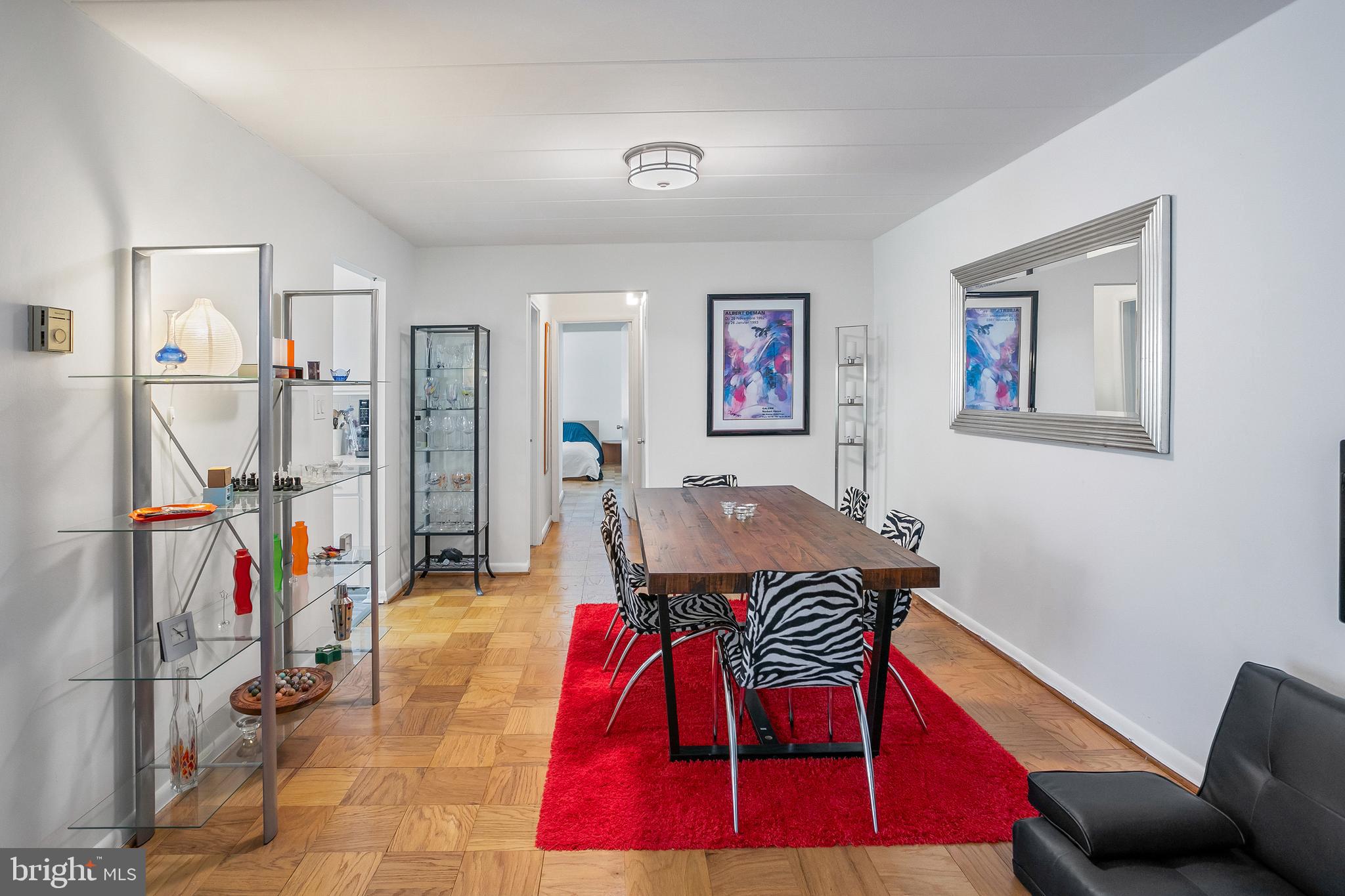 4800 CHEVY CHASE DRIVE 207