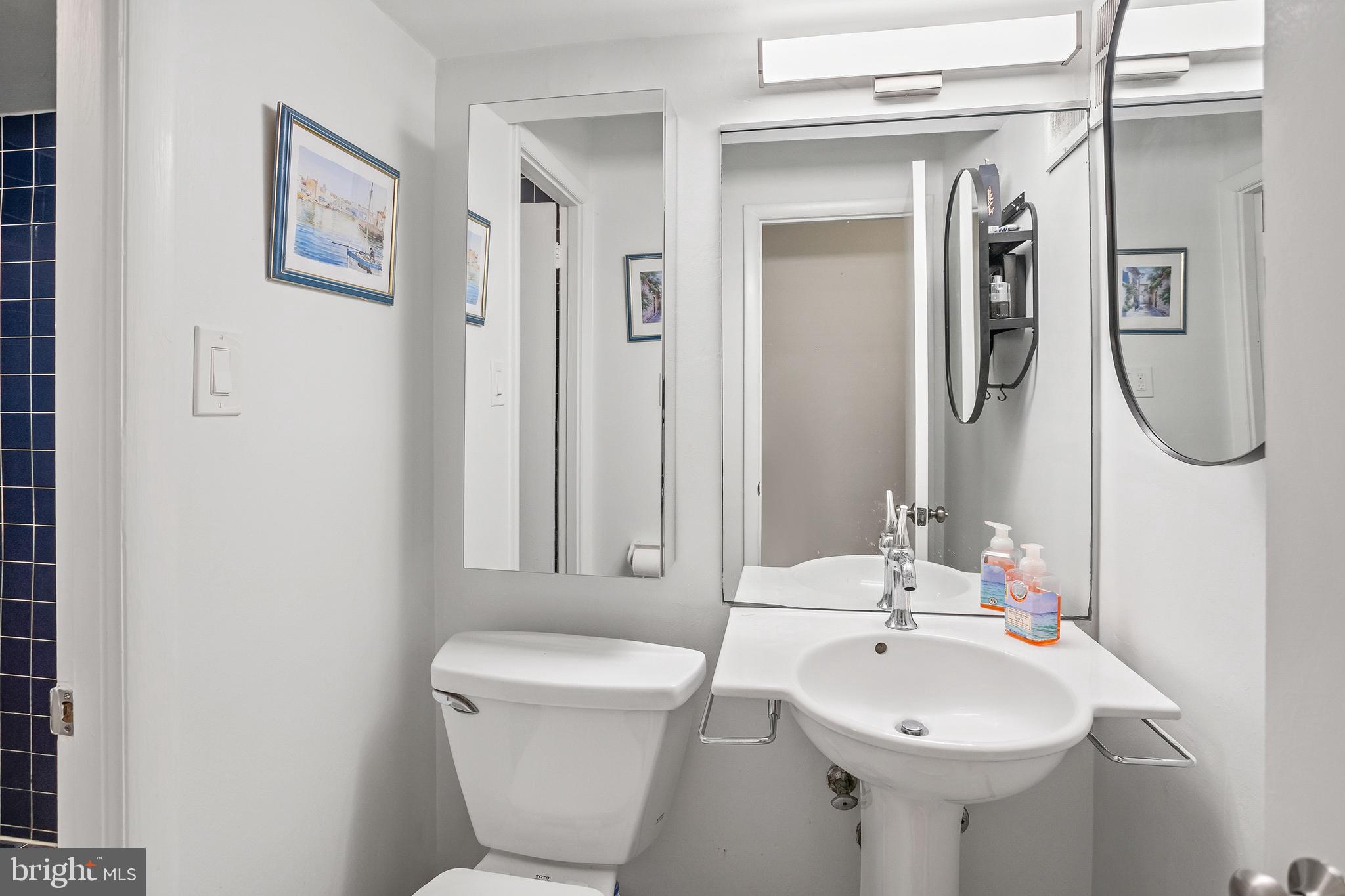 4800 CHEVY CHASE DRIVE 207
