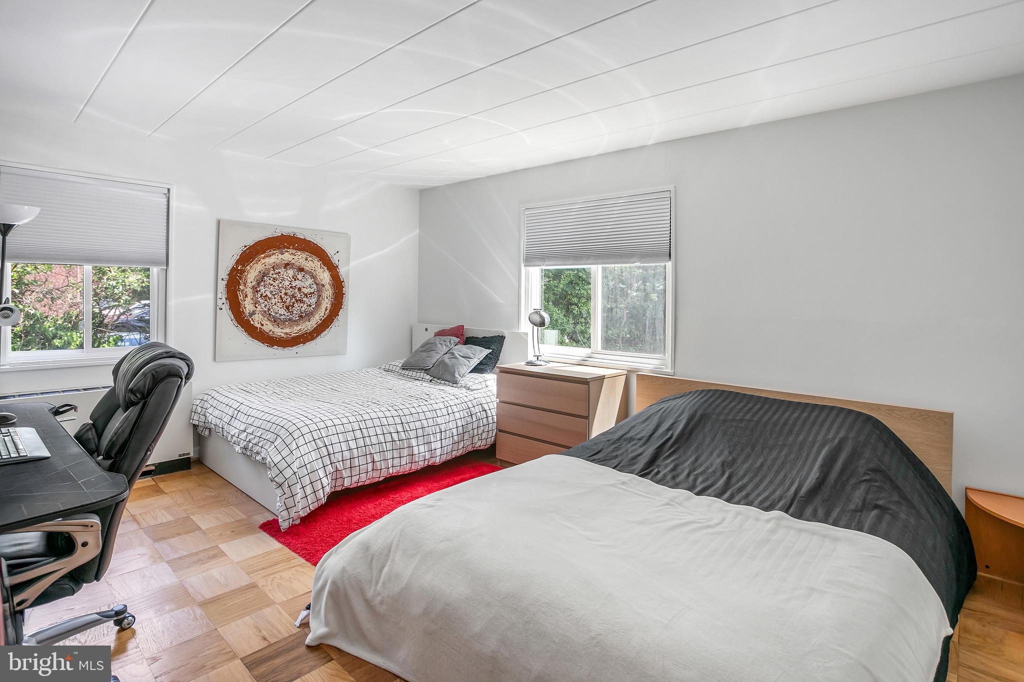 4800 CHEVY CHASE DRIVE 207