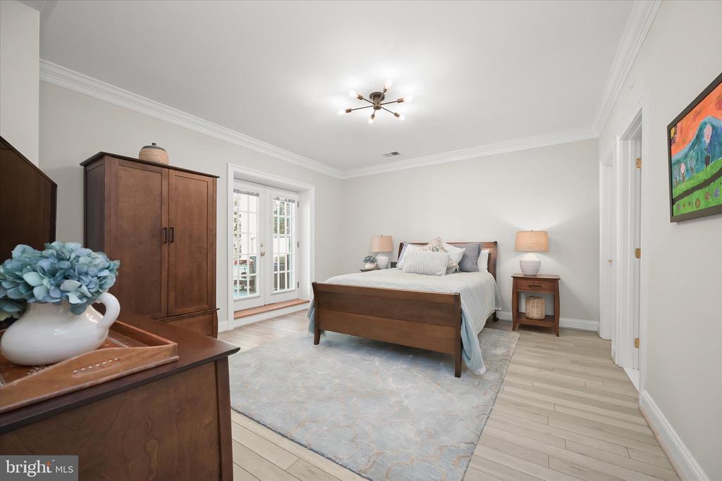 8539 RAPLEY PRESERVE CIRCLE