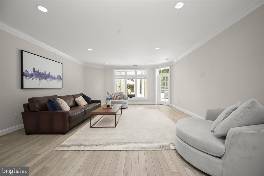 8539 RAPLEY PRESERVE CIRCLE