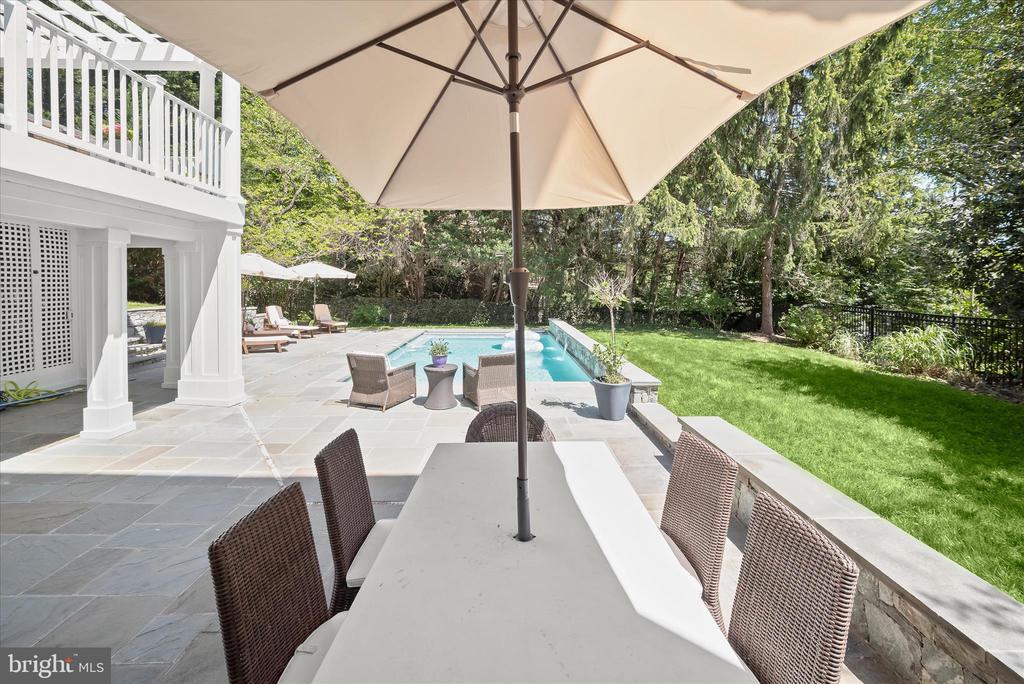 8539 RAPLEY PRESERVE CIRCLE