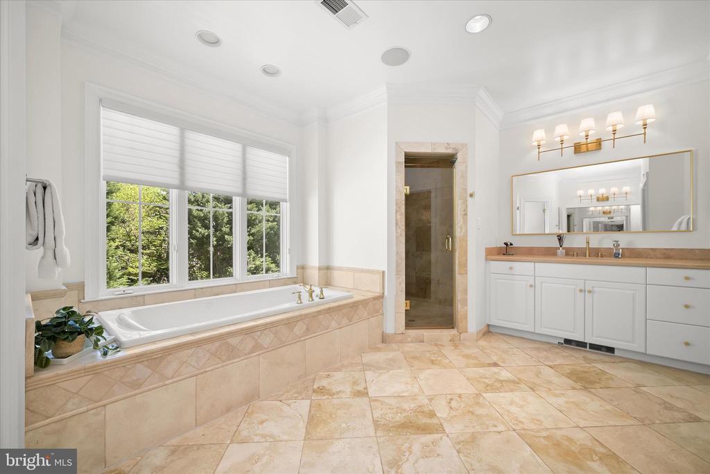 8539 RAPLEY PRESERVE CIRCLE