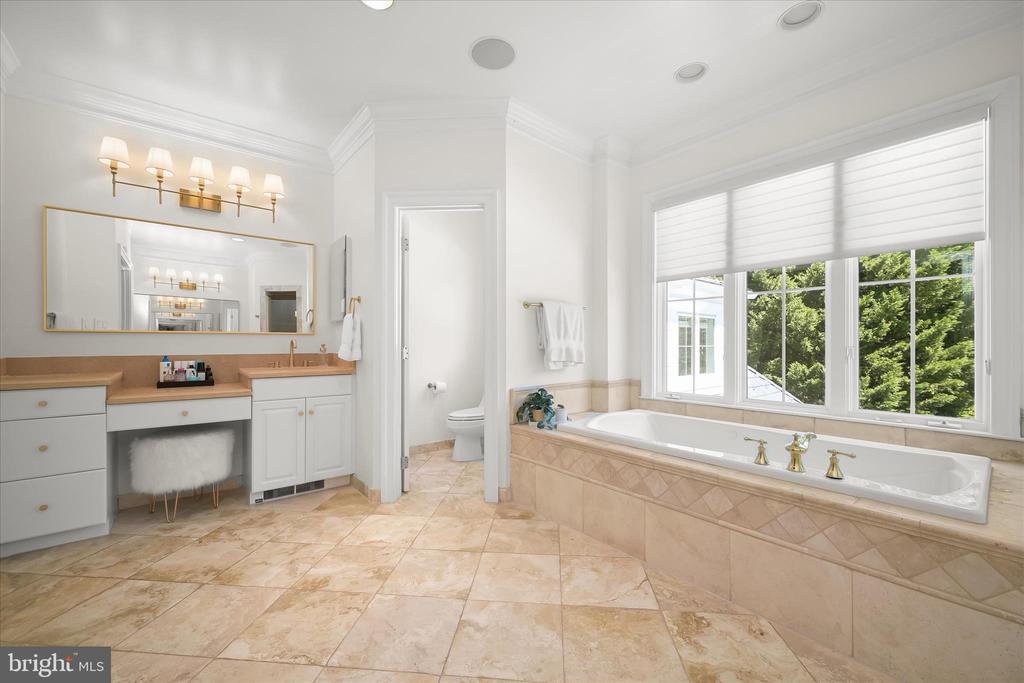 8539 RAPLEY PRESERVE CIRCLE