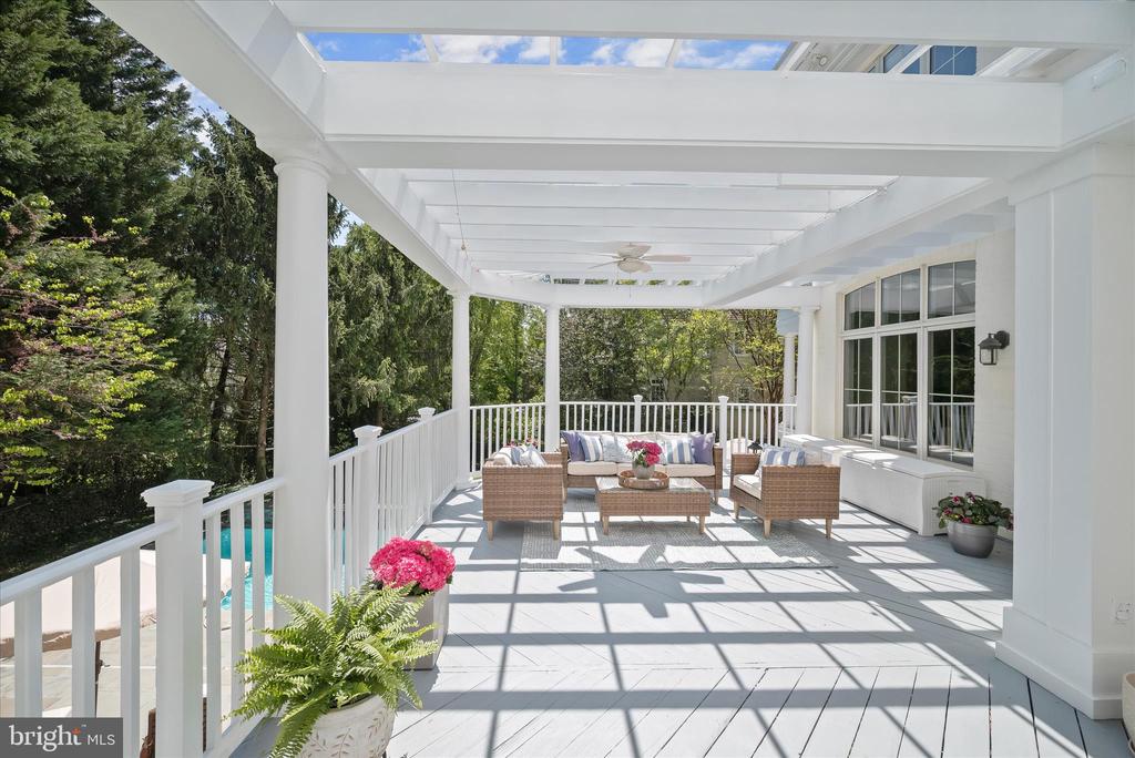 8539 RAPLEY PRESERVE CIRCLE