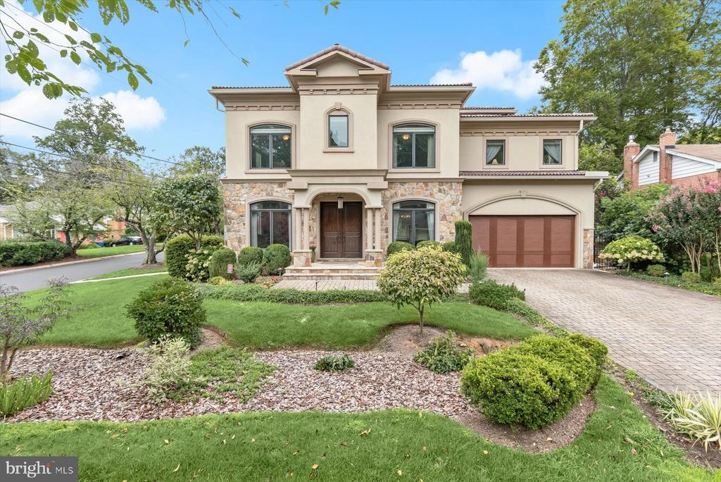 6410 LANDON LANE