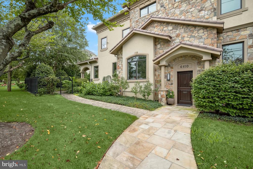 6410 LANDON LANE