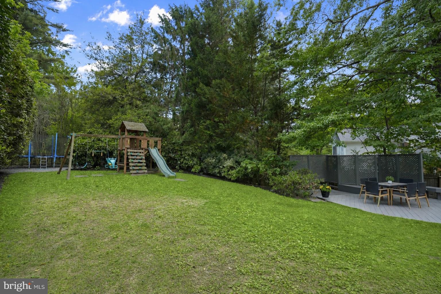 6204 REDWING COURT
