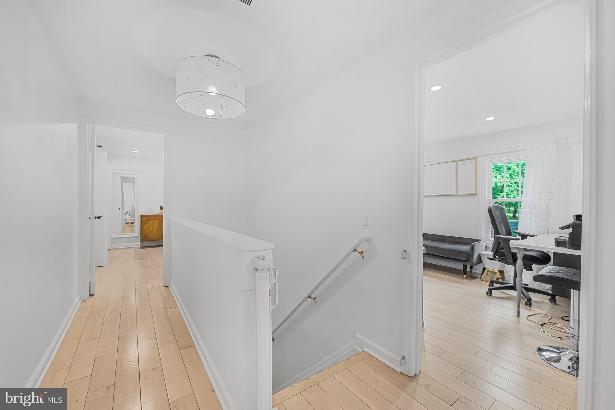 9212 WILLOW POND LANE