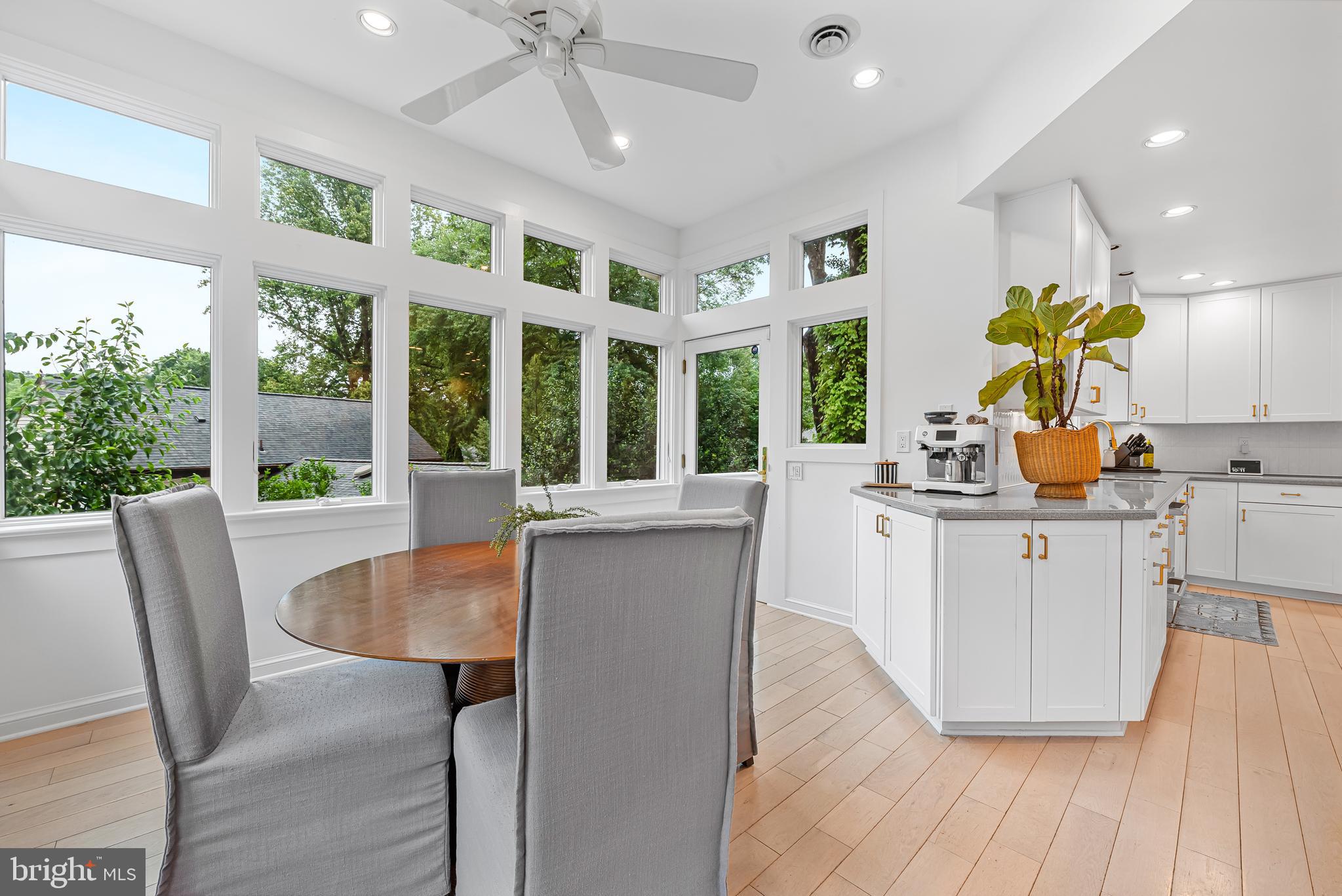 9212 WILLOW POND LANE