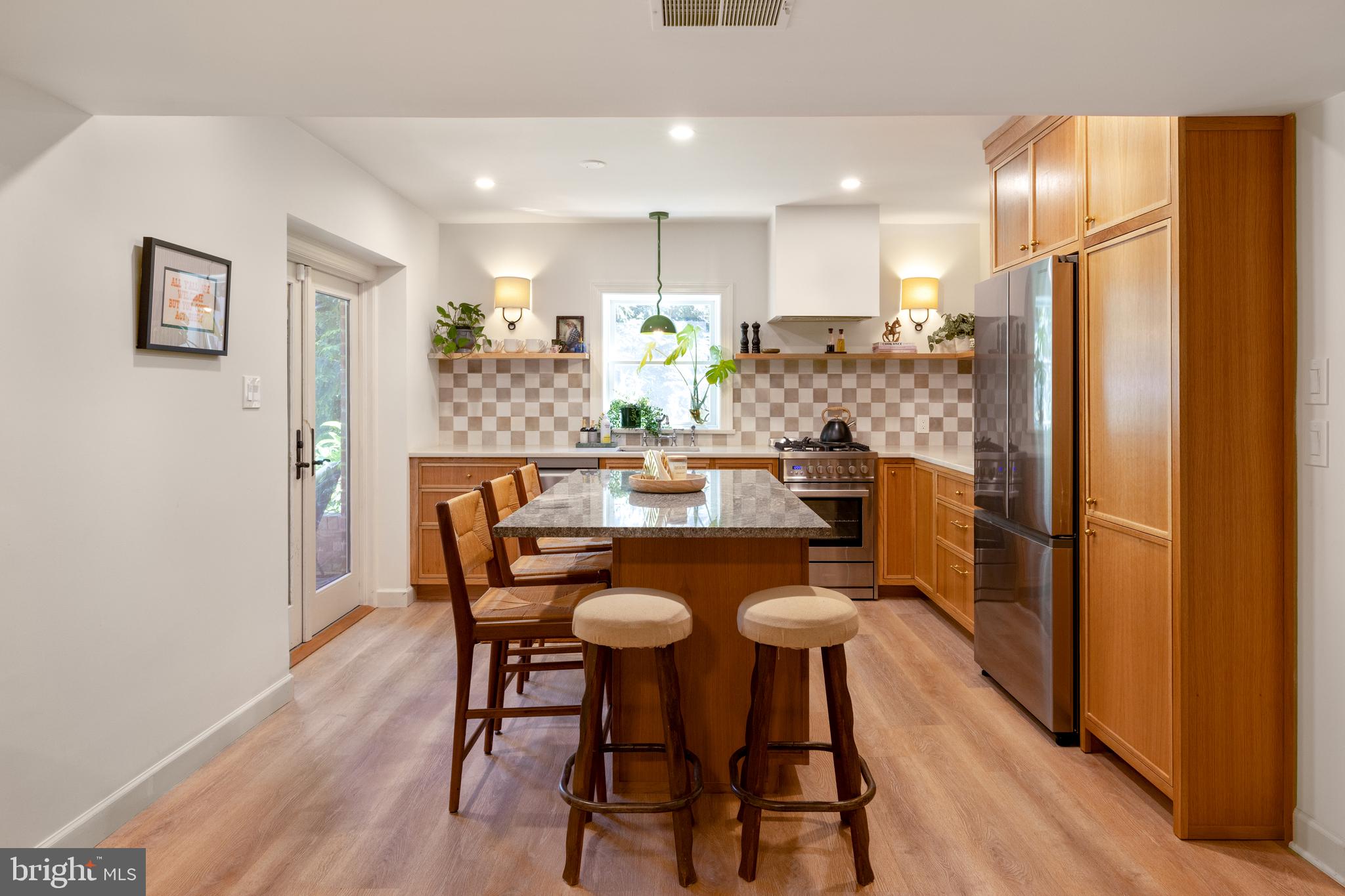 9205 PEGASUS COURT