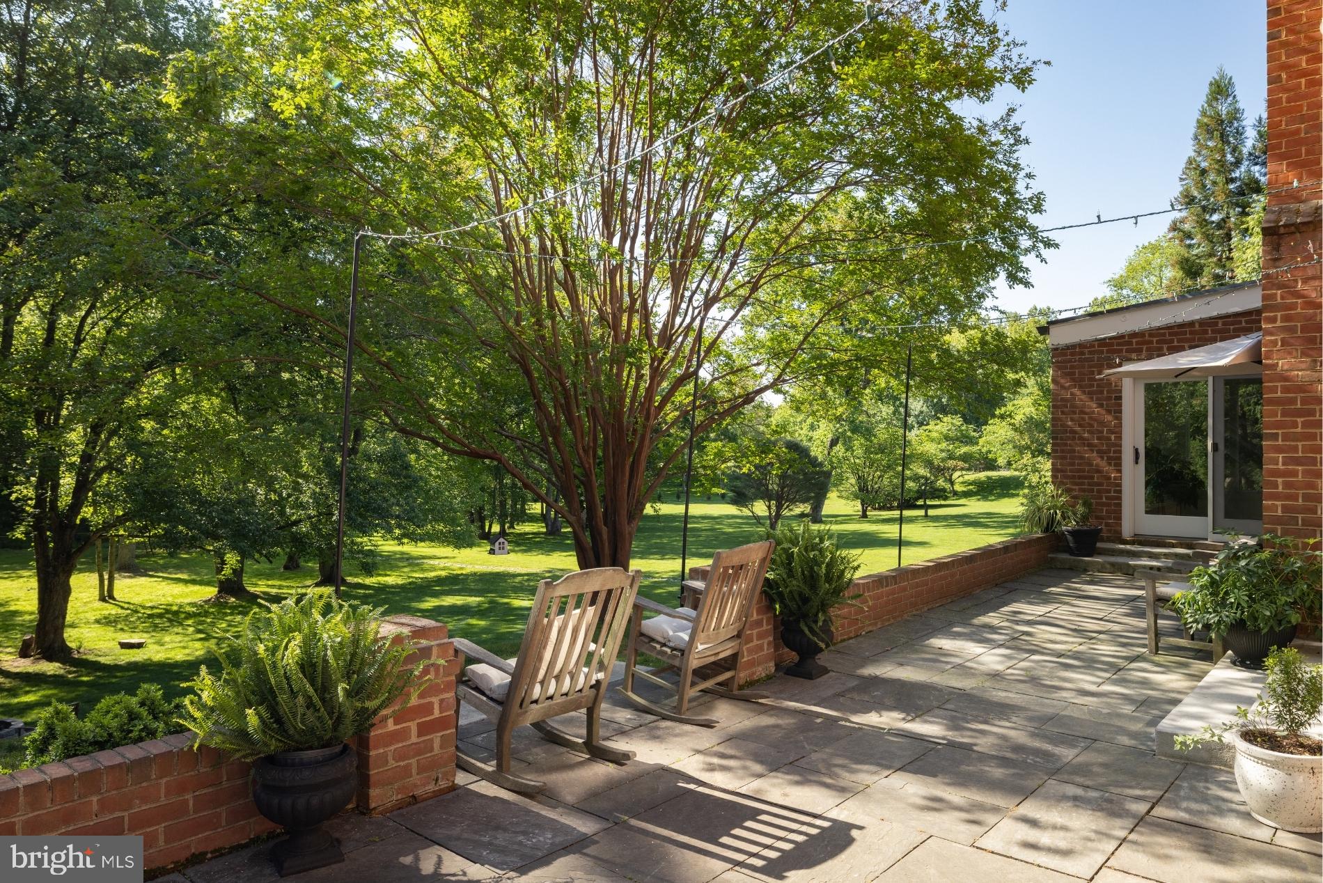 9205 PEGASUS COURT
