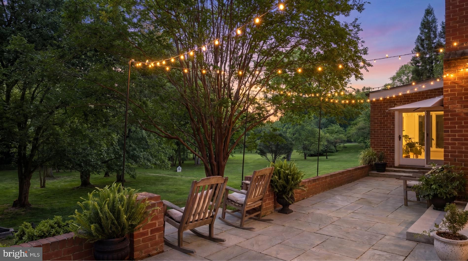 9205 PEGASUS COURT