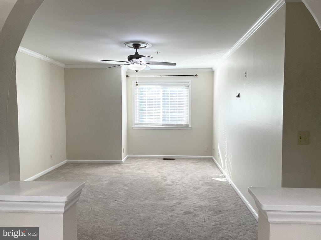 5804 INMAN PARK CIRCLE 1015 (160)