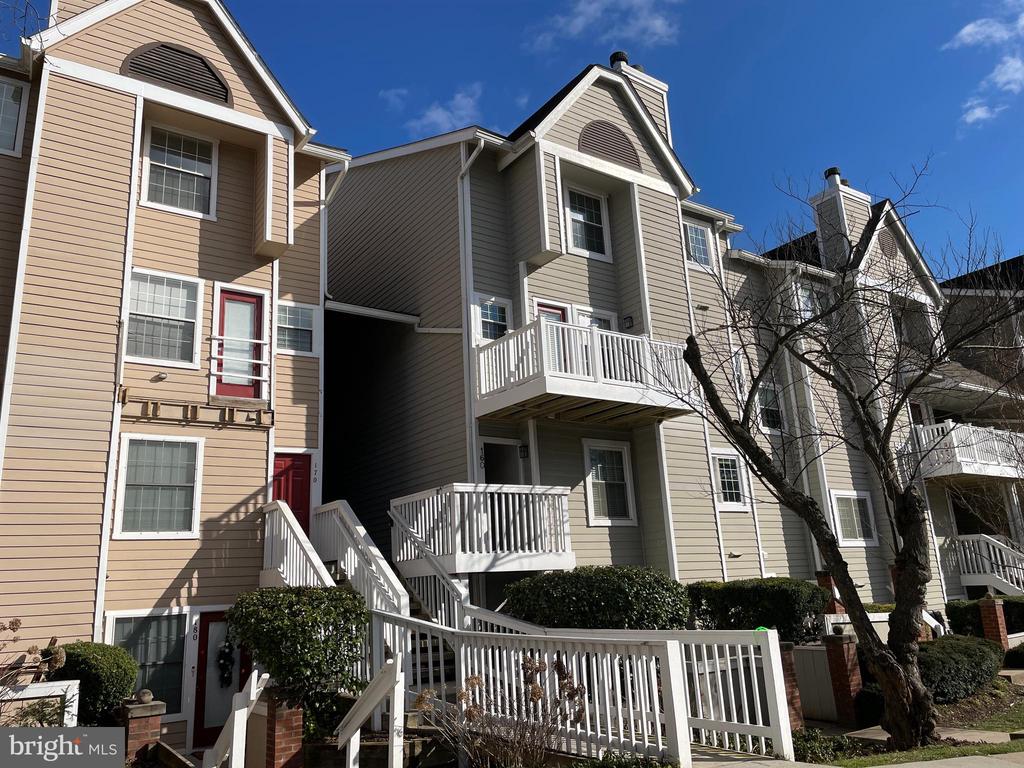 5804 INMAN PARK CIRCLE 1015 (160)