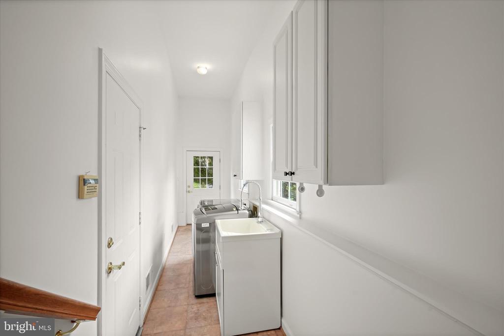 15300 KWANZAN COURT