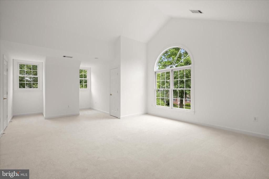 15300 KWANZAN COURT