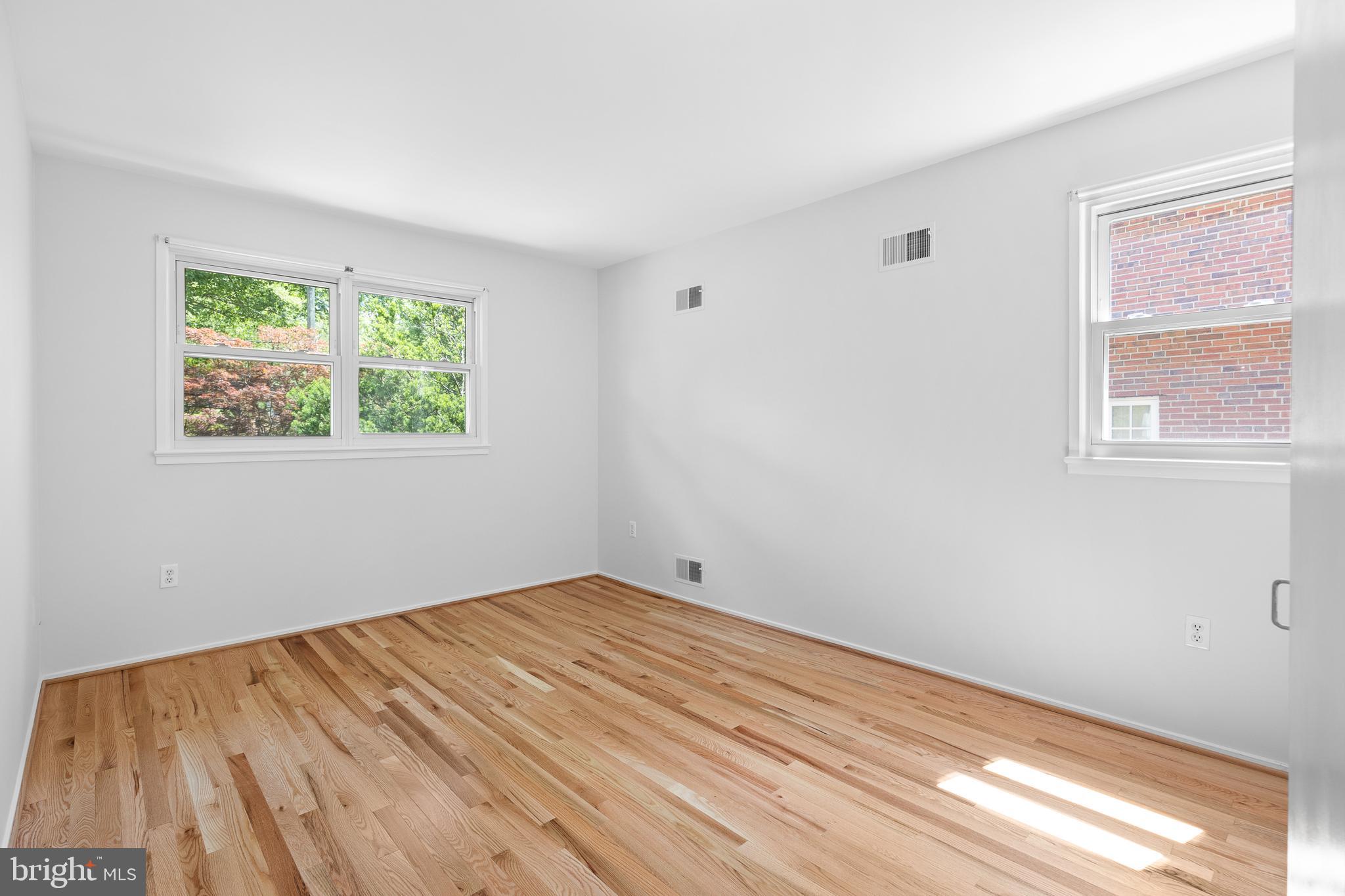 1222 NOYES DRIVE