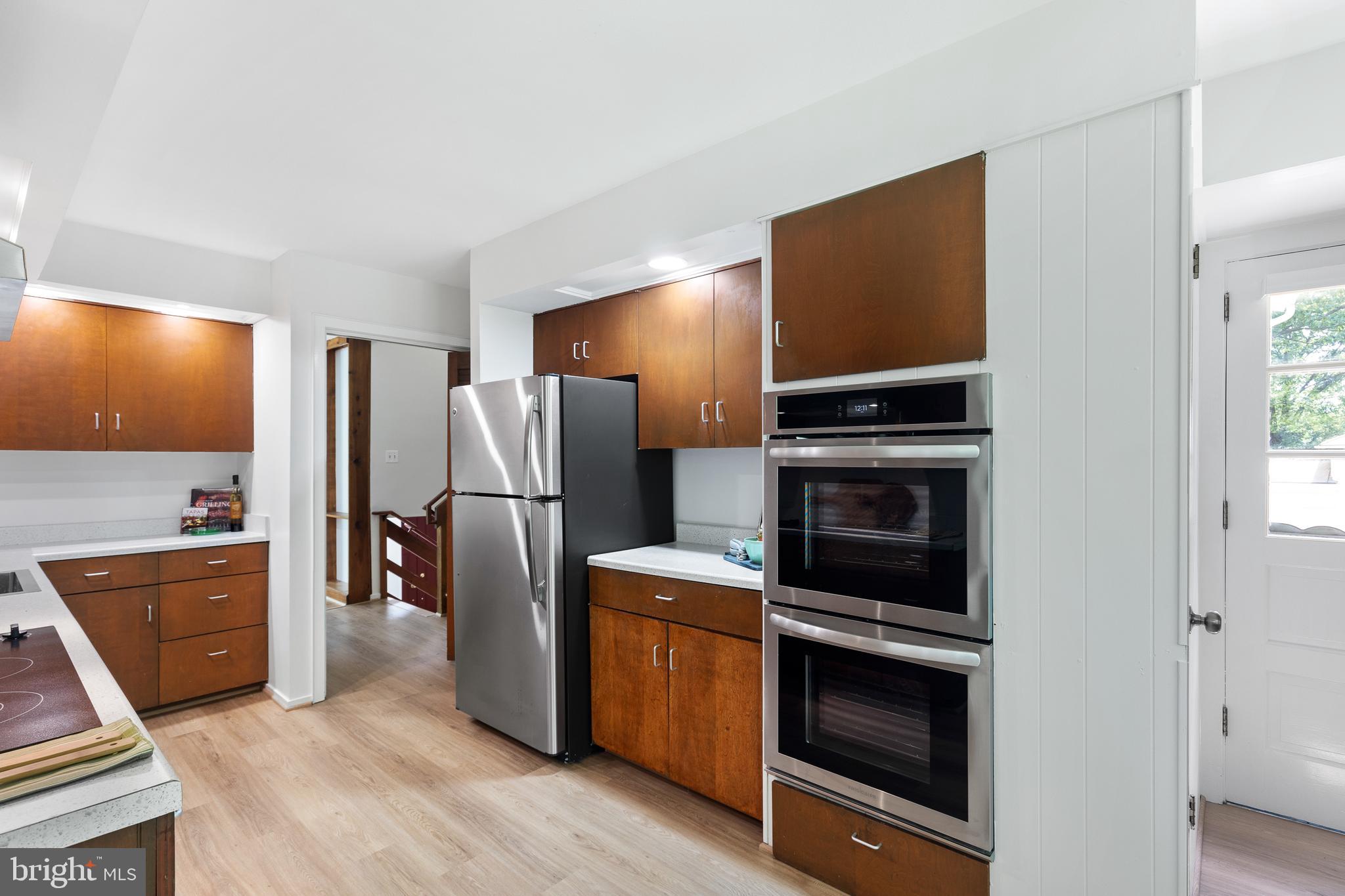 1222 NOYES DRIVE